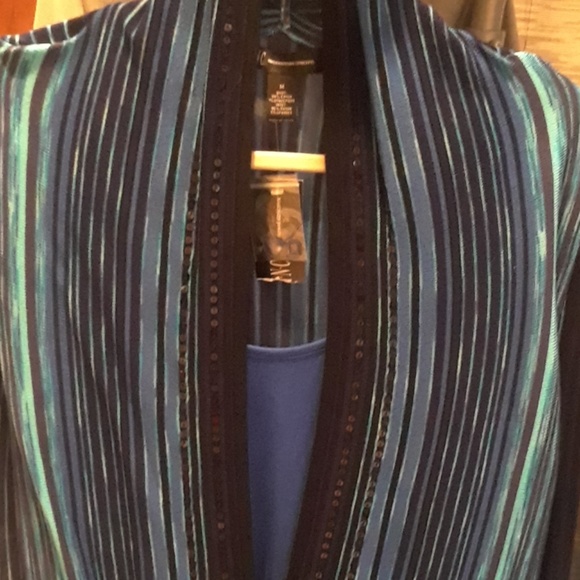 Top - Picture 4 of 4